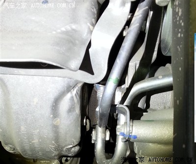 我的E260好像也漏油了?懂的大神来帮我看看是