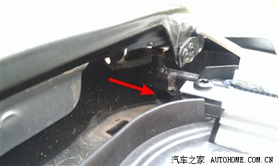 [徜徉在线]认识小凯天窗排水孔及排水管。