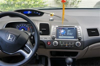 小女子老思域昨天刚装好一台CEDIO导航,上来