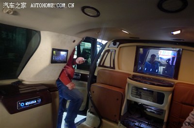 林肯领航者音响改装、内饰升级商务车 作业_领