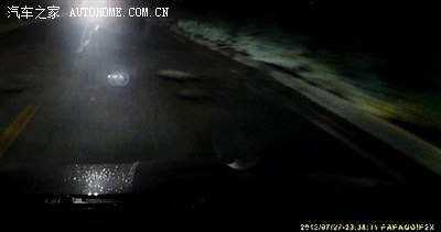 下雨天开车的悲剧更换邓禄普t1轮胎