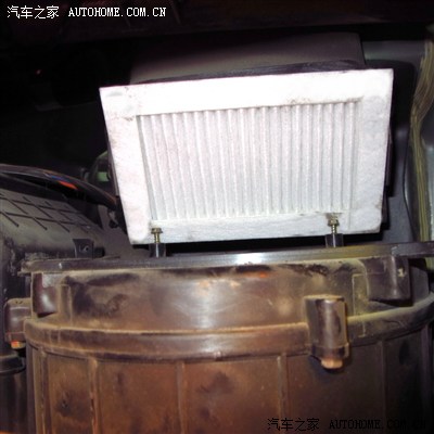 宜昌天天直播 乐驰安装空调滤芯