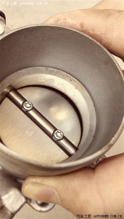 高尔夫6 1.4T 清洗节气门