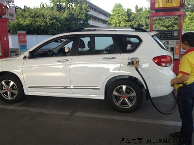 福州哈弗H6升级版提车 2.4自动档 白色精英版