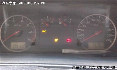 请懂桑塔纳3000仪表盘指示灯的进来指导下_桑