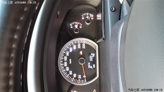 请问这行车电脑里面32和40是什么意思?_