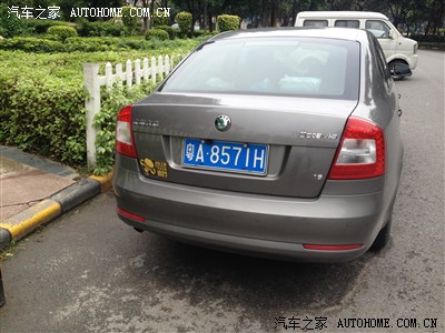 【图】7029上海大众柯斯达,快来自首。图片已