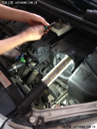 68000公里10款307自动档换变速箱油作业_标