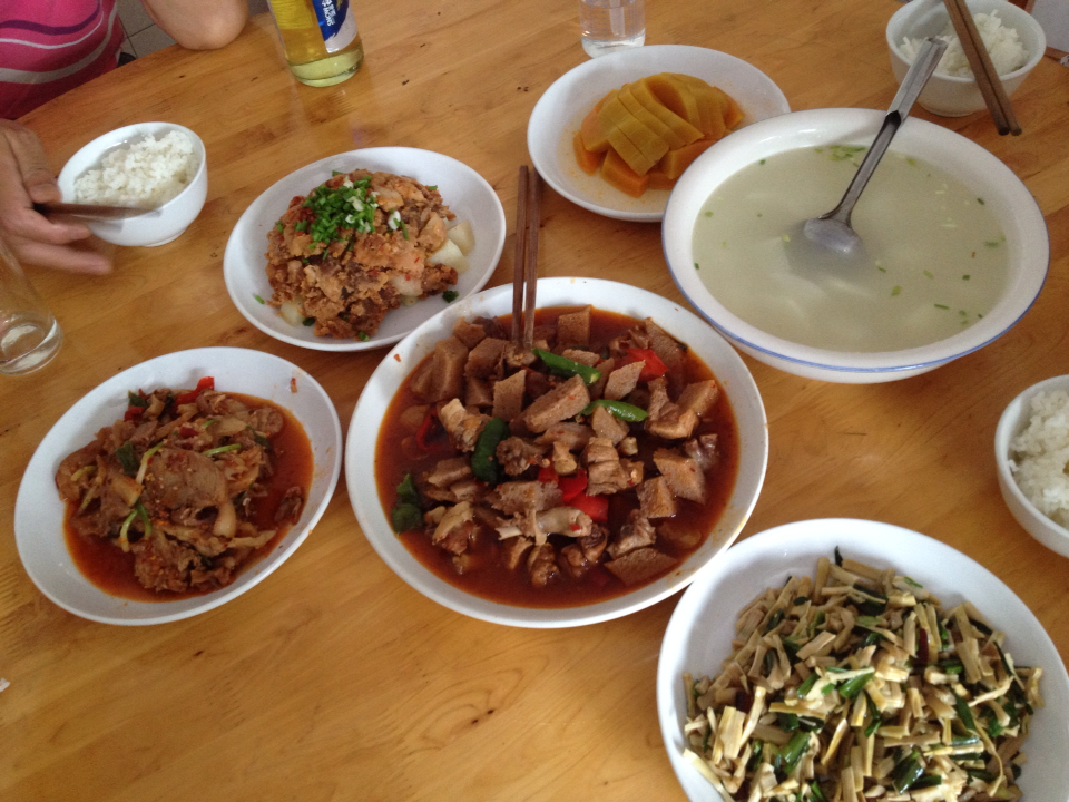 7月开锋驭去峨眉山,热!