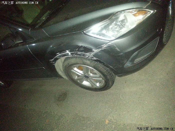 【图】晚上开车出去不小心碰了边上的车