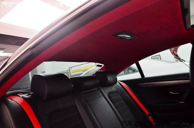 白色萌丢丢把车内顶ABC三柱及遮阳板改成红