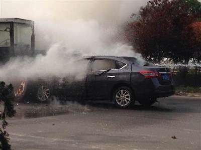 今天在茌平吧看见的车祸图片,给轩逸顶一个