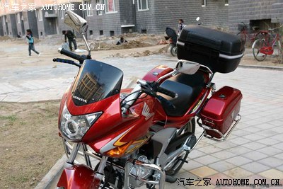 印度本田CBF125-CBF Stunner黑旋风,非常漂亮