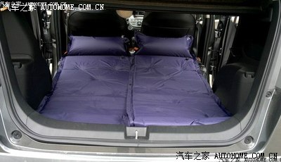 顶配后排魔术座椅放倒,176厘米能躺平_飞度论坛_手机汽车之家