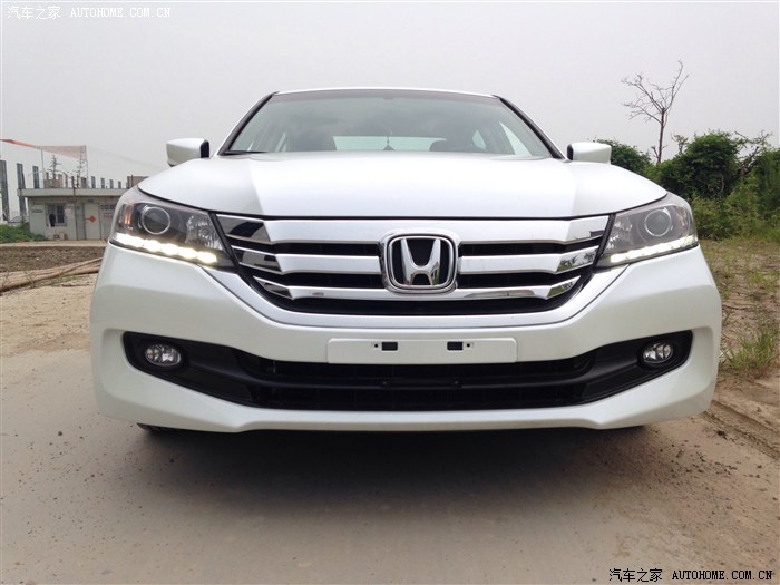 【图】不知道怎么边发图片配文字,9代雅阁作业