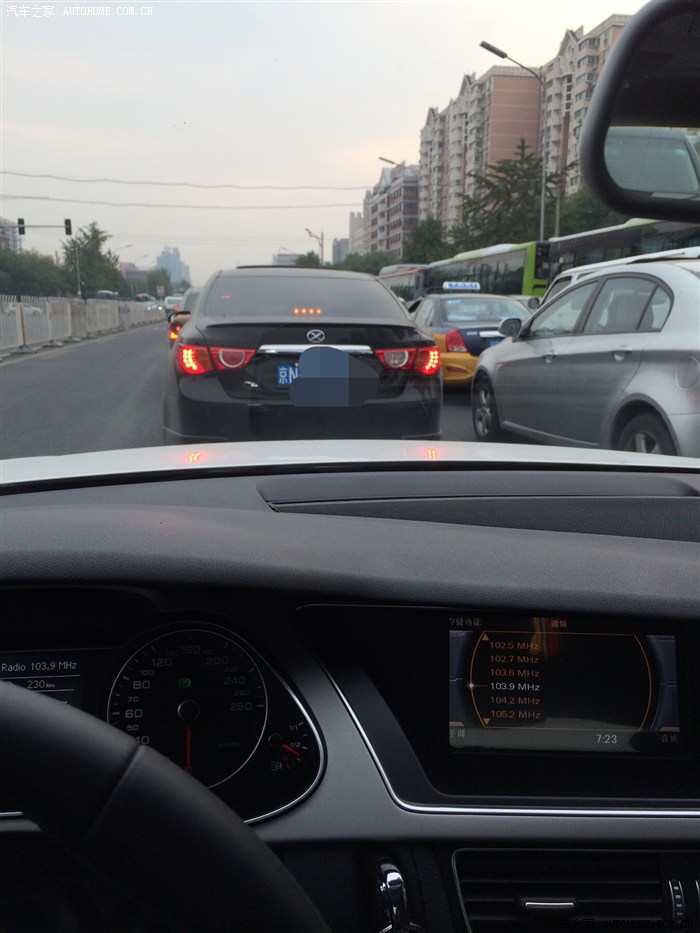 大家看看这是什么车,还是双排