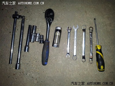 更换三元催化、前刹车油管和清洗氧传感器作业