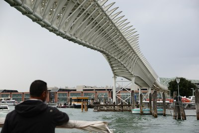 歹妹子陪我游欧洲 乌鲁木齐直飞 (二)