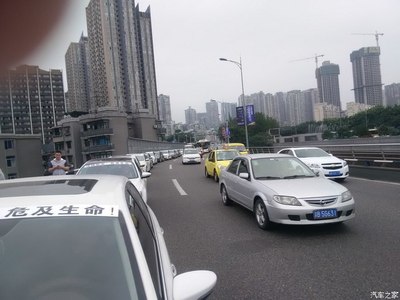 重庆大众速腾车主10.1抗议大众汽车游行