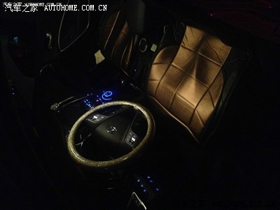 用自带大屏中控外接USB看MKV格式高清大片