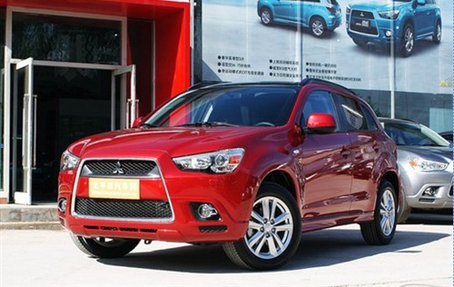 【图】重庆进口三菱欧蓝德购车送五险 一箱油