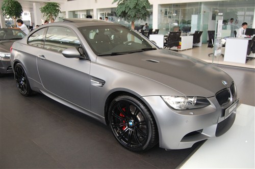bmw m3双门轿跑车磨砂限量版在中国区域只推出40台,共有磨砂灰和磨砂