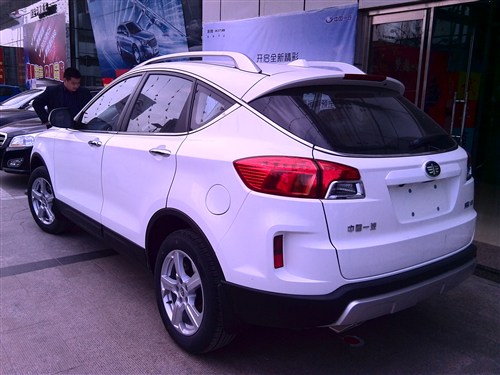 【图】一汽奔腾首款SUV车型奔腾X80保定到店