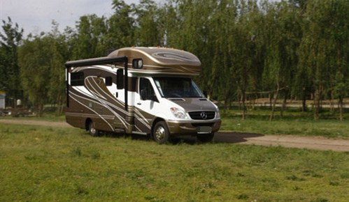 【图】豪华房车 奔驰斯宾特进口房车行驶评测_汽车之家