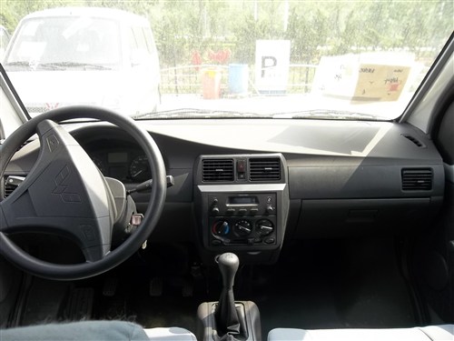 【图】威海恒友五菱荣光双排箱货到店实拍