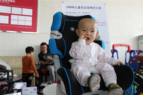 【图】威海宝通BMW儿童座椅 奶爸奶妈知多少