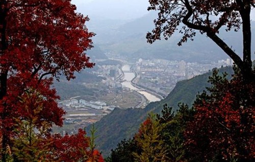 【图】Jeep车友文成天鼎湖红枫古道自驾一日游