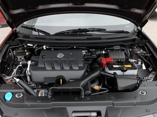 【电瓶保养需得法 熄火听歌电瓶极易受伤 _松