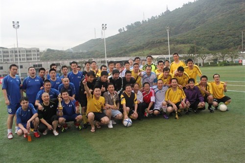 【图】东风南方杯足球赛闭幕式隆重举行