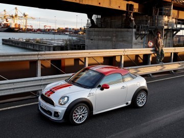 【图】广州宝悦 呼叫MINI玩友齐聚闹元宵_汽车