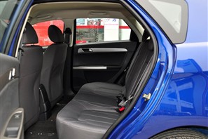 东风风神 东风乘用车 风神H30 2010款 1.6L 尊雅型MT