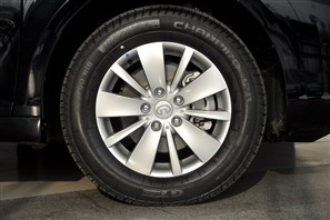 华泰 华泰汽车 华泰B11 2011款 1.8T 手动舒适汽油版