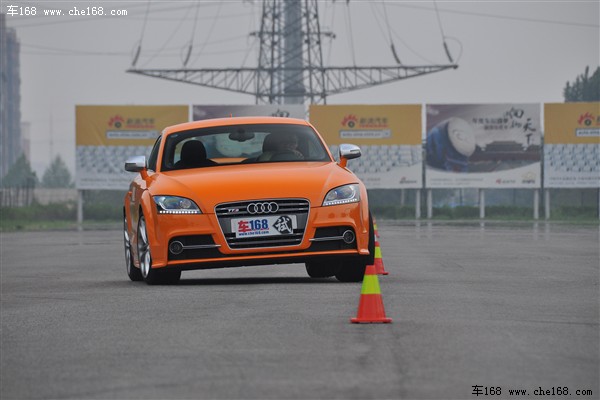 µ µ() µTT 2011 TTS Coupe 2.0TFSI quattro