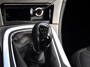 别克 通用别克 新君威 09款 1.6T 精英运动版