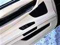 ����7ϵ 2010�� 760Li�й�60�������泵������