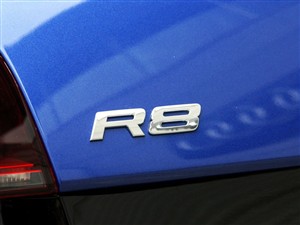 µ µ() µR8 2010 5.2 FSI quattro