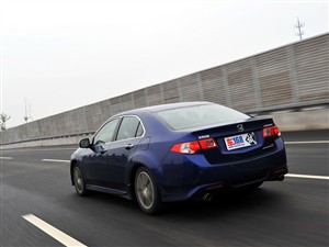 本田 东风本田 思铂睿 09款 2.4 TYPE-S NAVI