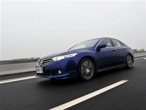 本田 东风本田 思铂睿 09款 2.4 TYPE-S NAVI