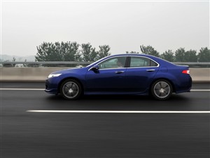 本田 东风本田 思铂睿 09款 2.4 TYPE-S NAVI