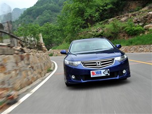 本田 东风本田 思铂睿 09款 2.4 TYPE-S NAVI