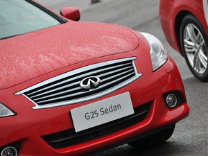 英菲尼迪 英菲尼迪 英菲尼迪G系 2010款 G25 Sedan 豪华运动版