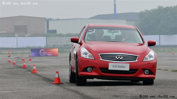 英菲尼迪 英菲尼迪 英菲尼迪G系 2010款 G25 Sedan 豪华运动版