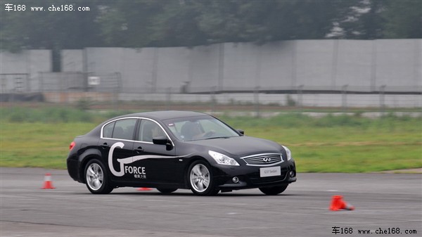 英菲尼迪 英菲尼迪 英菲尼迪G系 2010款 G25 Sedan 豪华运动版