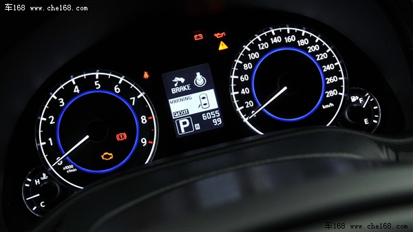 英菲尼迪 英菲尼迪 英菲尼迪G系 2010款 G25 Sedan 豪华运动版