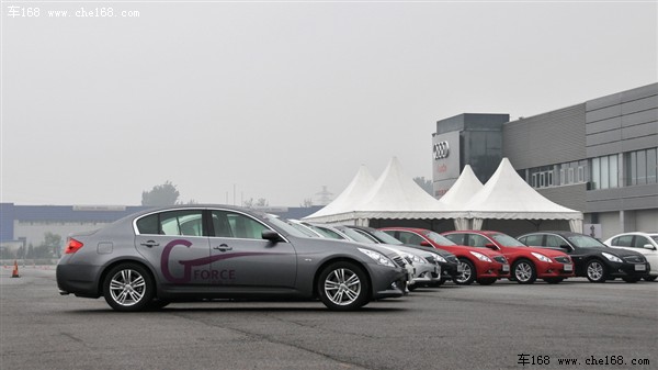 英菲尼迪 英菲尼迪 英菲尼迪G系 2010款 G25 Sedan 豪华运动版