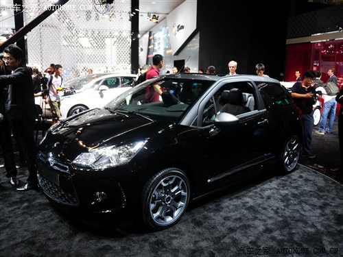 V܇չDS3 Cabrio(gu)(ni)װl(f) ܇֮